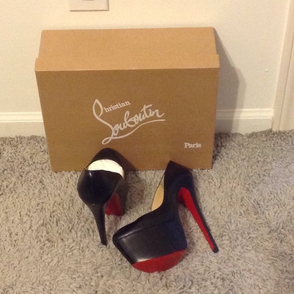 Christian Louboutin Victoria 160 - Picture 3 of 4